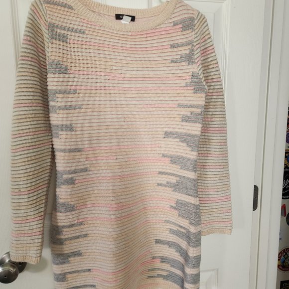 Kerisma Dresses & Skirts - NWOT Knit Pastel Stripe Textured Sweater Dress